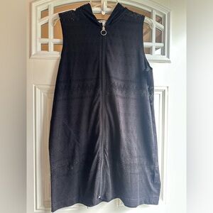 Size M Black Sip Up Beach Pool Coverup